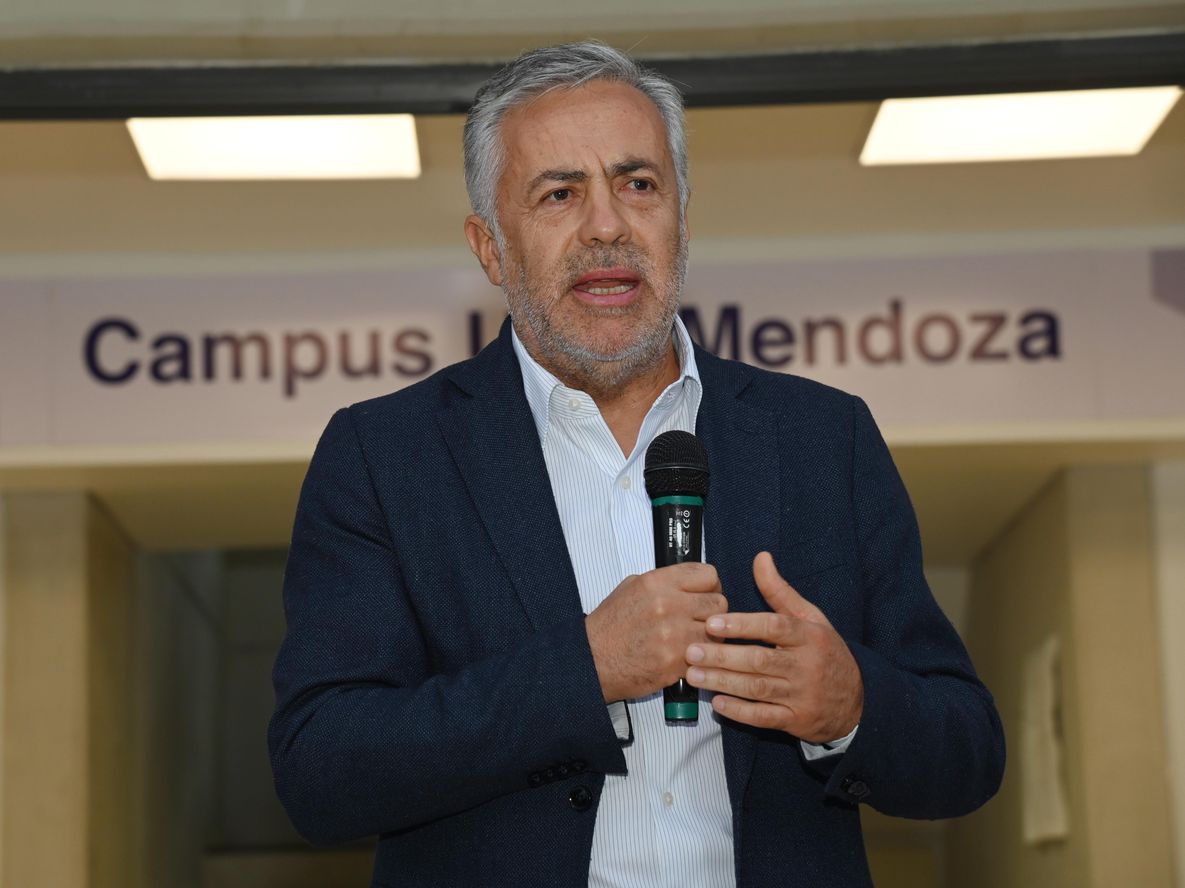 El gobernador Alfredo Cornejo. Archivo