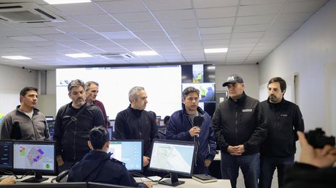 Axel Kicillof pidió precaución extrema luego de la histórica tormenta en Buenos Aires.