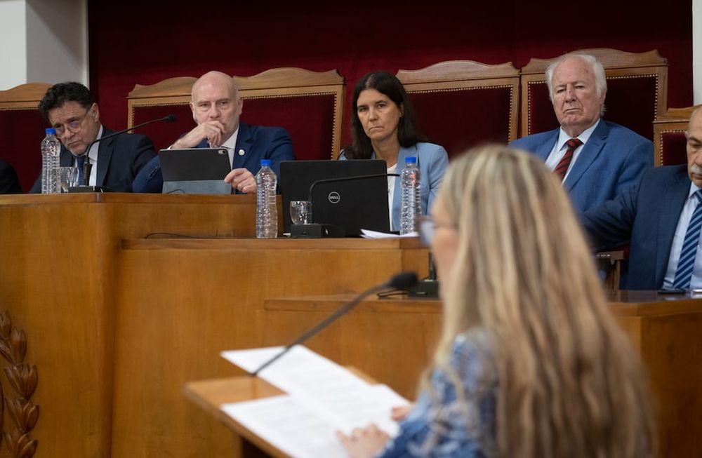 Audiencia Pública sobre el tema conocido como Reina de la Vendimia de Guaymallen, se realizóen el  Salón de Actos del Palacio de Justicia con la Corte Superema de Justicia presente Foto: Ignacio Blanco / Los Andes