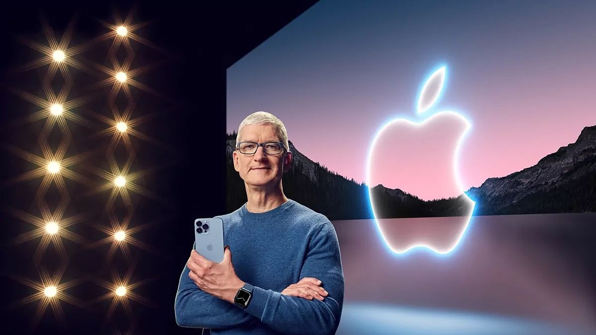 Tras 15 años al mando de Apple, Tim Cook deja su puesto: quién es el elegido para reemplazarlo
