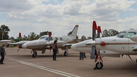 Aviones de la lucha antigranizo que la provincia le cedió en comodato a la comuna de General Alvear.