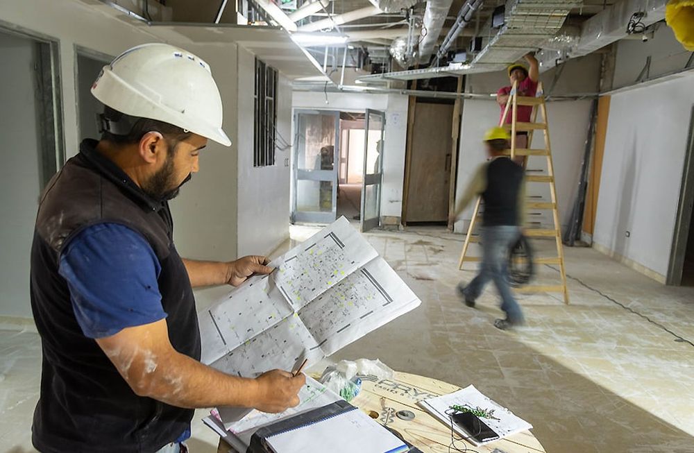 Mendoza (-3,9%), Neuquén (-3,6%) y la Ciudad de Buenos Aires (-3,4%) son las más rezagadas en cuanto a crecimiento de empleo. Foto: Ignacio Blanco / Los Andes