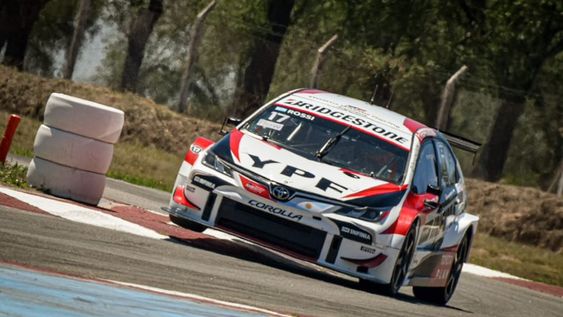 Victoria de Rossi en el Súper TC2000