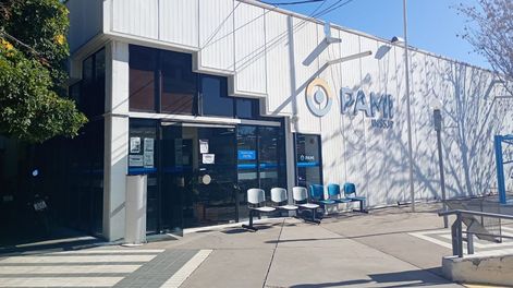 Sede PAMI en calle Belgrano