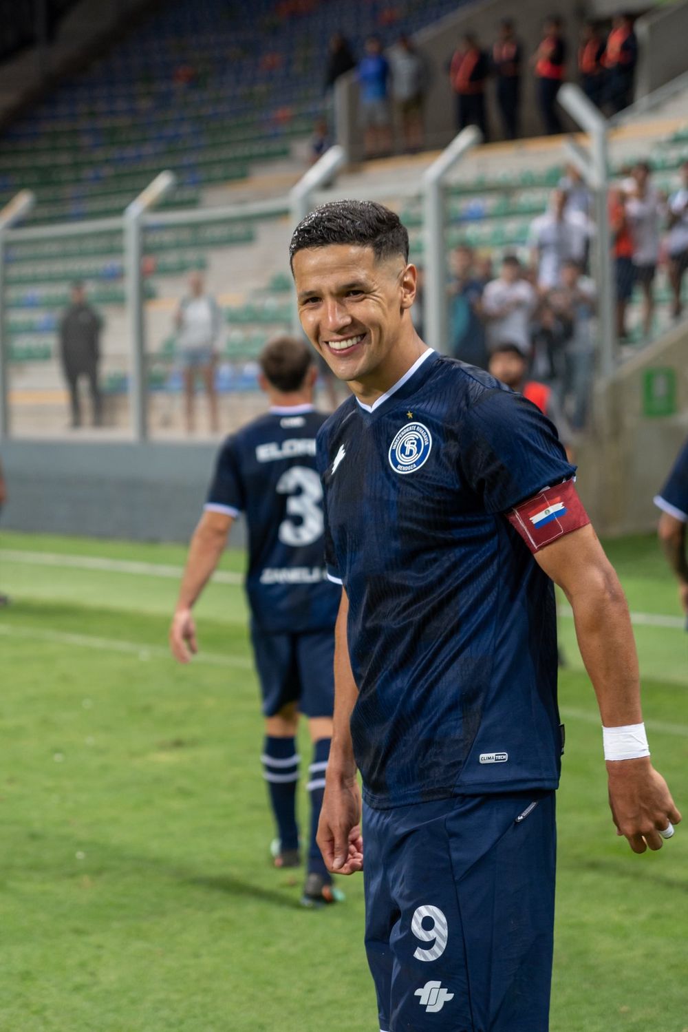El goleador paraguayo, Alex Arce, sumó 33 goles en 50 partidos disputados con la camiseta de Independiente Rivadavia. 