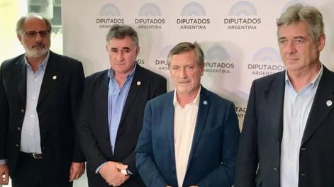 Los Andes | Jorge Chemes, presidente de CRA; Nicolás Pino, presidente de SRA; Carlos Achetoni, presidente de FAA; Elbio Laucirica, presidente de Coninagro. Foto: Web