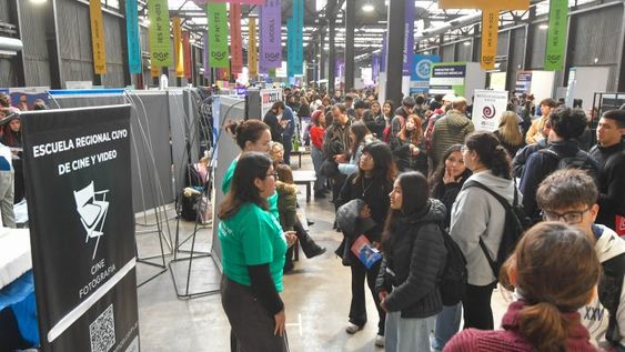 La Expo Educativa es uno de los principales espacios de orientación para estudiantes que buscan una carrera en Mendoza