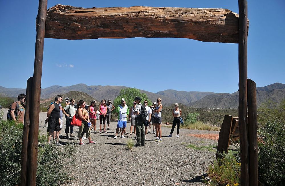 Las visitas guiadas, organizadas por la Municipalidad de Ciudad, permiten recorrer esta reserva ubicada en El Challao. / Foto: Claudio Gutiérrez