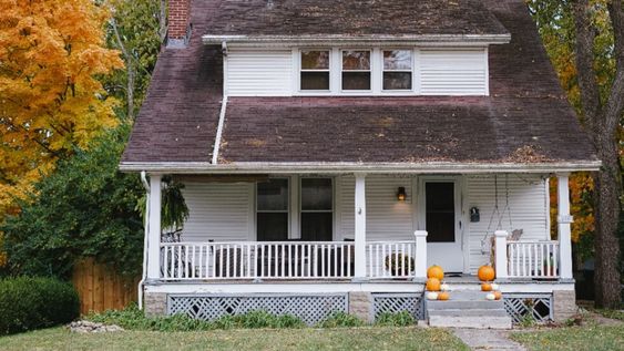 El joven se metió en la casa equivocada y, al percatarse del error y temeroso de que alguien lo descubriera, se escondió en el baño. Foto: Gentileza