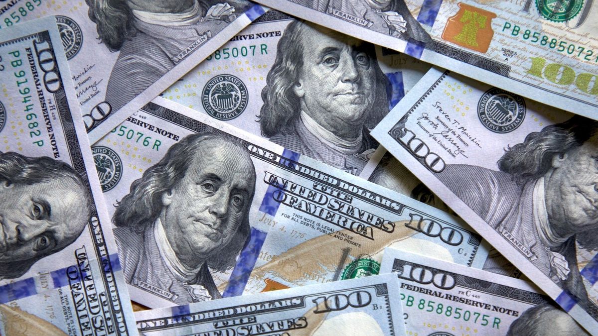 El dólar tuvo un respiro y cerró a la baja este miércoles: cuál es la cotización en cada banco