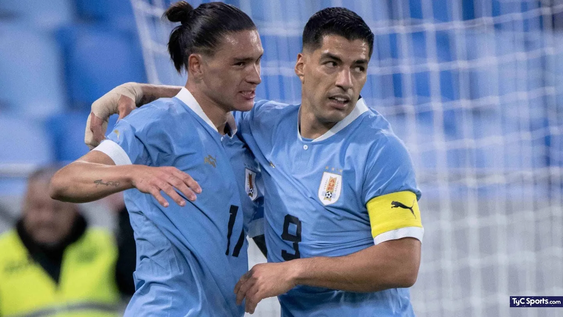 Marcelo Bielsa tendrá un problema a la hora de escoger un delantero para Uruguay. &nbsp;