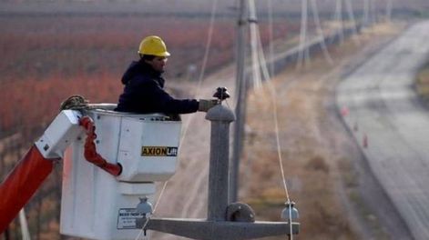 Las 17 obras de Milei para evitar cortes de luz, incluyendo a Mendoza: serán con financiamiento privado (Archivo)