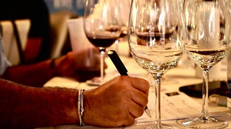 El ganador del certamen se llevó un viaje a Francia para recorrer bodegas del Viejo Mundo. - Gentileza