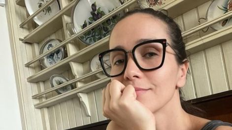 La actriz publicó un video en su cuenta de Instagram en el que parece preparando una tarta dulce junto a su hijo Atahualpa - Instagram