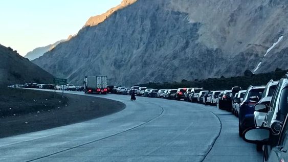 Paso Cristo Redentor: demoras para ir a Chile el Jueves Santo