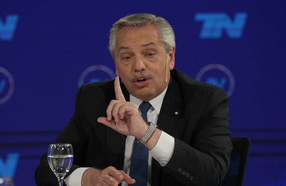 Alberto Fernández aseguró que los disturbios afuera de la casa de Cristina Kirchner en Recoleta son culpa de Rodríguez Larreta por poner las vallas. - Gentileza