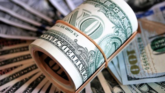 El Banco Central cotizó el dólar para la venta a $1.392.