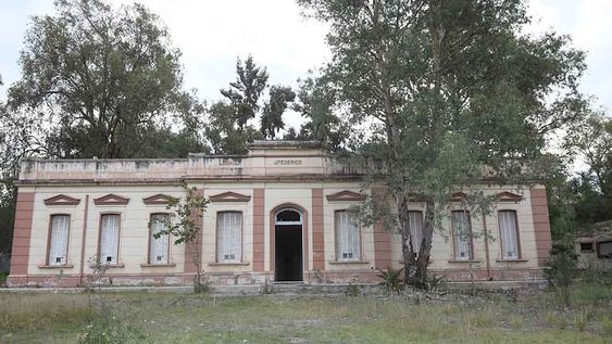 Edificio abandonado de Eureka, ex Parque de la Ciencia ubicado en el parque General San Martín de Ciudad, donde harían un centro cultural.Foto: José Gutierrez / Los Andes