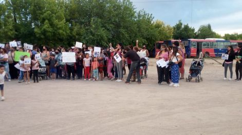 Los Andes | Una multitud marchó hoy para pedir justicia por el femicidio de Mercedes Zárate. Gentileza