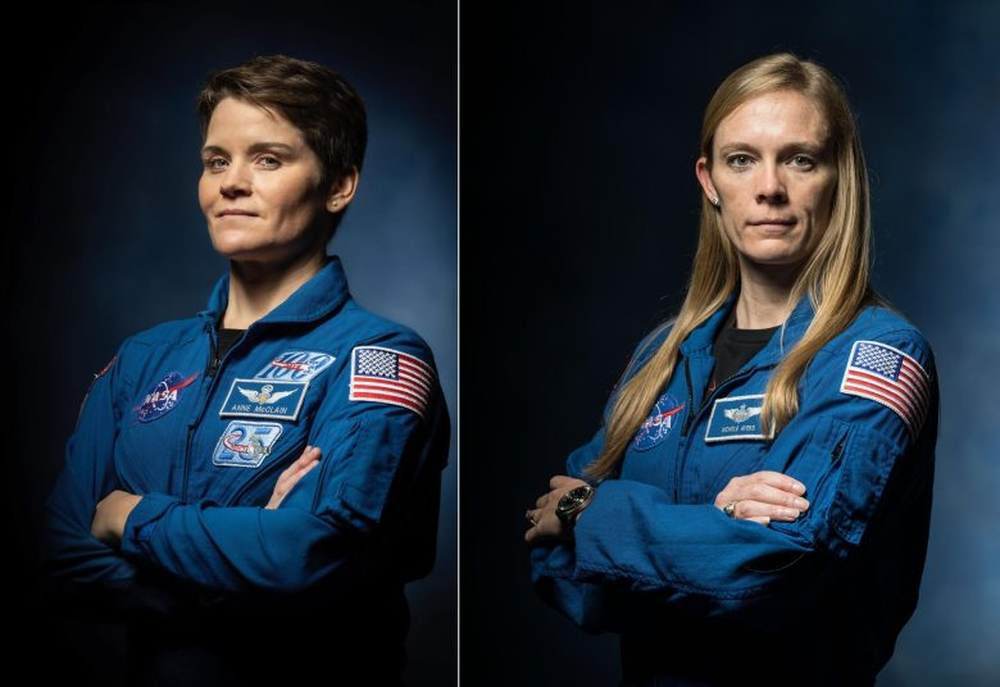 Las astronautas Anne McClain y Nichole Ayers.