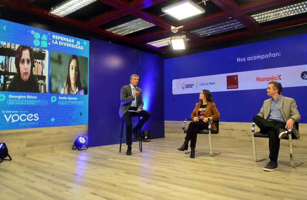 Celeste Torresi, directora de Cultura de Santex; Juan Manuel Martínez, de la Unión Industrial de Córdoba; Georgina Sticco, directora de Grow-Género y Trabajo; y Emilia Ganem, de Naranja X. (Nicolás Bravo/La Voz)