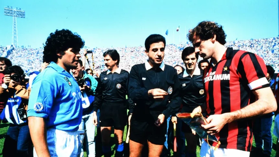 Diego Maradona se rindió ante el talento de Franco Baresi, considerado el mejor defensor italiano de la historia.&nbsp;
