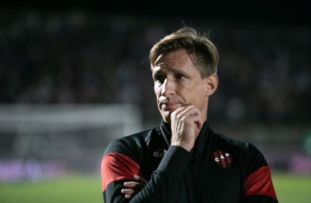 Facundo Sava, entrenador de Patronato.