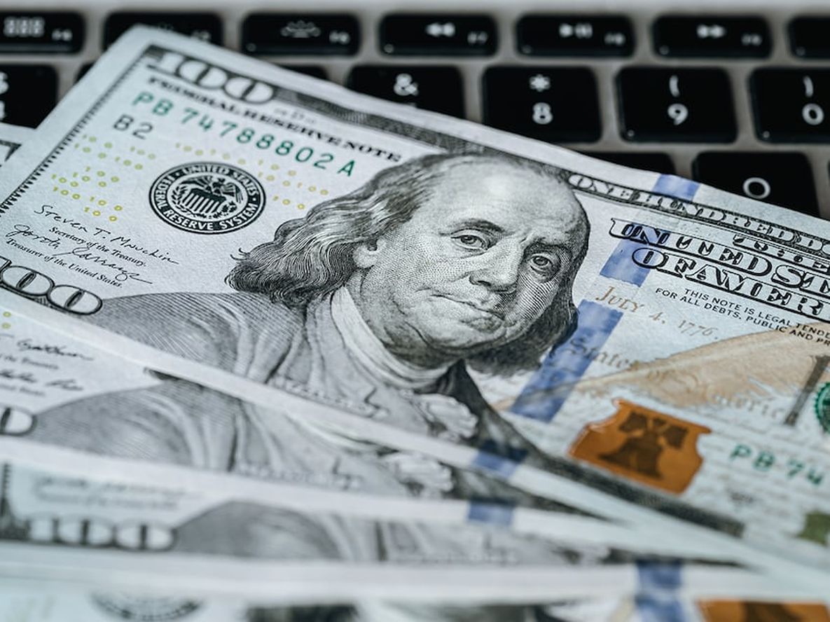 Dólar. (Freepik)