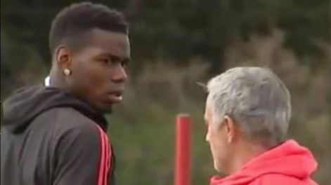 Mourinho le negó el saludo a Pogba y está todo mal entre el DT y el jugador