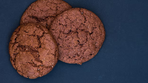 Galletitas de chocolate con 3 ingredientes en sartén: una receta rápida y deliciosa