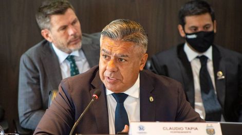 Claudio Tapia y los clubes deben definir la próxima temporada en las próximas semanas (Prensa AFA).
