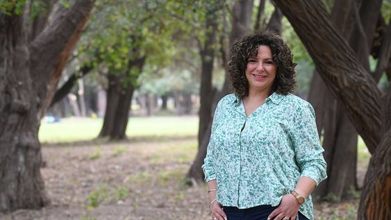 Con un optimismo que contagia, Valeria supo superar dos tipos de cáncer y convertirse en ejemplo para sus hijas. | Foto: José Gutiérrez / Los Andes
