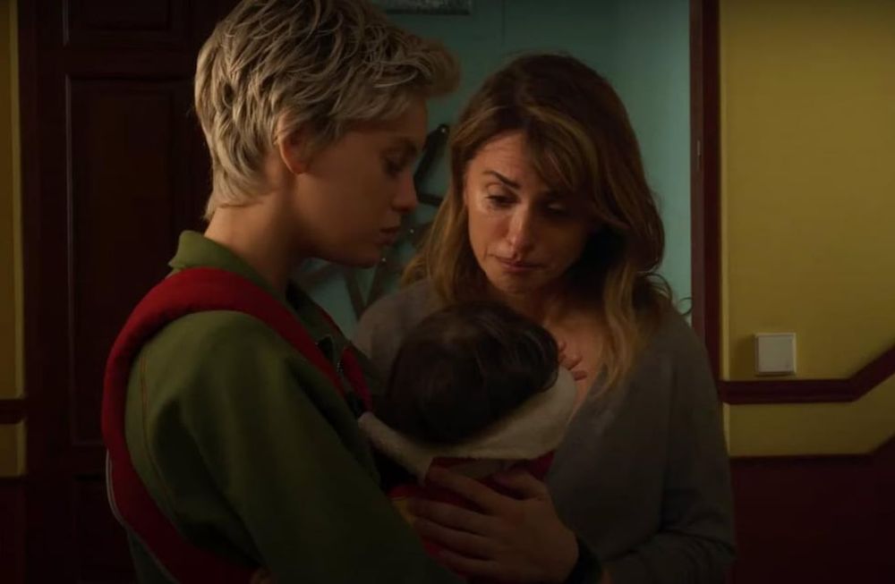 Madres Paralelas estrena el próximo 18 de febrero en Netflix.