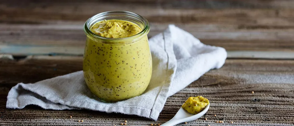 Esta receta es perfecta para reemplazar los químicos que tiene la mostaza y para comer sano.