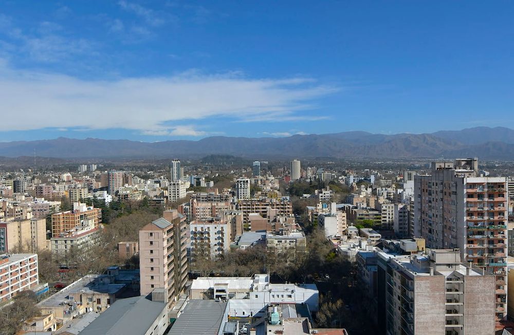 Mendoza está transitando la primavera y el cambio de estación se notó claramente en la temperatura ambiental. Foto: Orlando Pelichotti