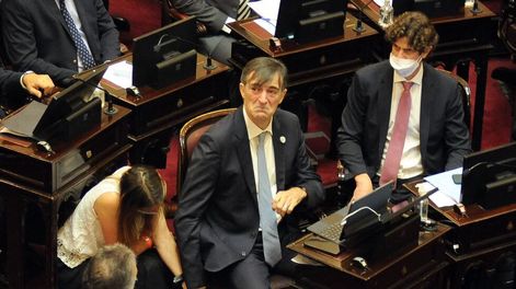 Los Andes | La emoción de Esteban Bullrich en su último día como senador (Foto: Federico López Claro)
