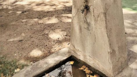 Los Andes | ¿Dónde estaban los antiguos surtidores públicos? / Foto: Archivo histórico del Agua en Mendoza.
