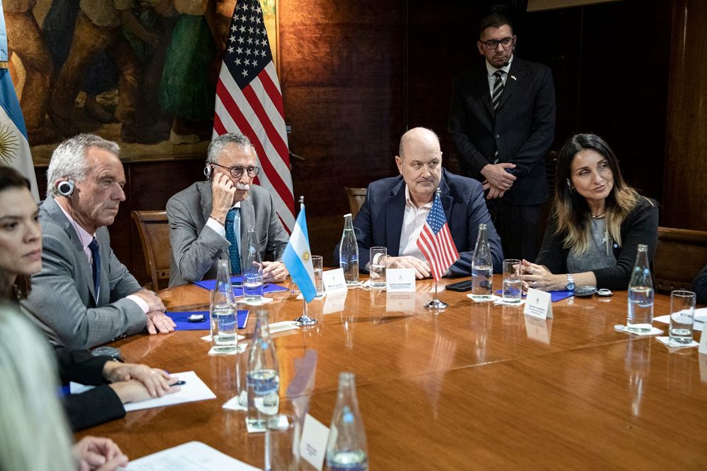 En ministro de Salud de la Nación, Mario Lugones, se reunió con el secretario de Salud estadounidense, Robert Kennedy Jr.