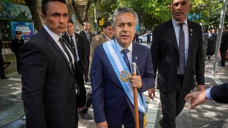 La isla radical está en orden - Por Carlos Salvador La Rosa