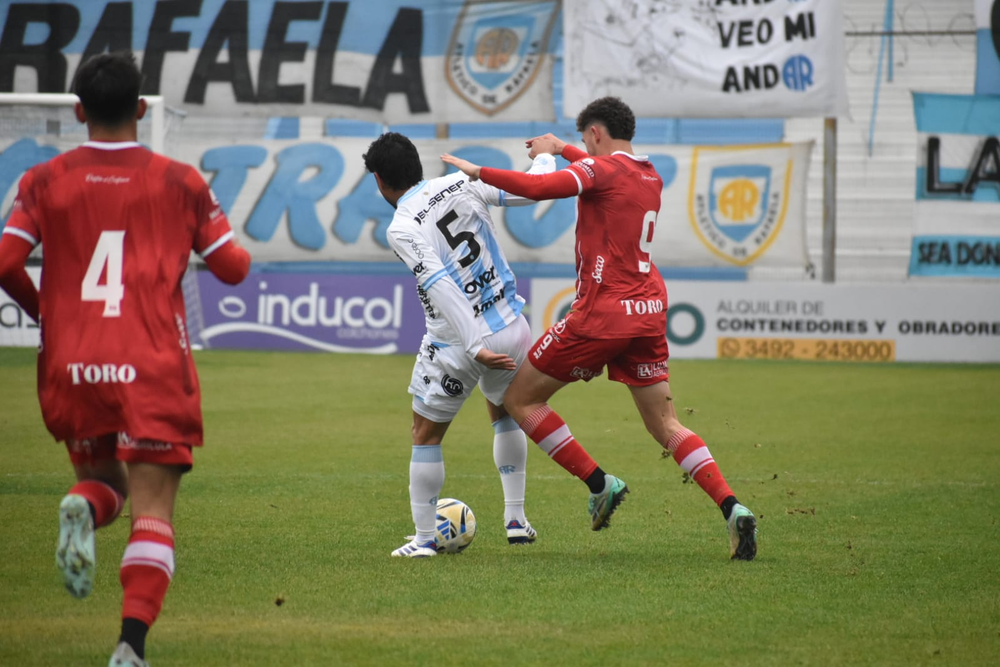 El Cruzado se impone con autoridad por la mínima diferencia ante Atlético Rafaela.