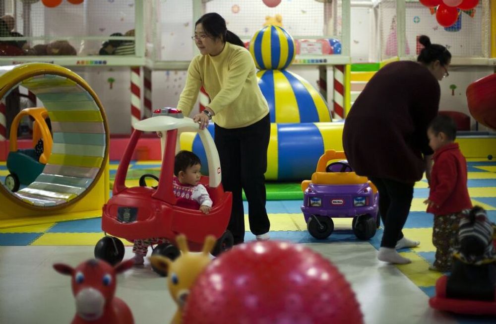 China anula la ley que obligaba a tener un solo hijo por mujer