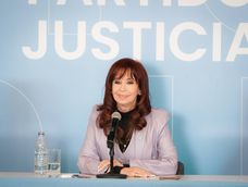 Cristina Kirchner se reune con senadores de Unión por la Patria para analizar el posible fallo de la Corte Suprema en la causa Vialidad.