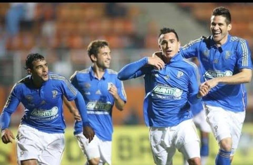 Ex entrenador de Palmeiras culpó a jugadores argentinos por la mala campaña