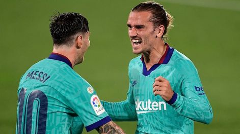 Barcelona goleó y sigue a cuatro puntos del Real Madrid.