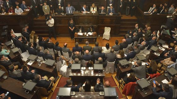 Los legisladores permanecen con sus ingresos congelados desde fines de 2019. / Foto: Orlando Pelichotti  / Los Andes