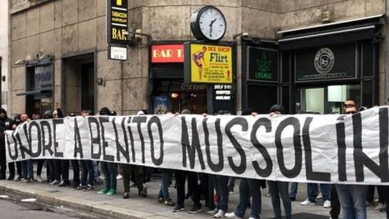 Volvieron los mensajes fascistas a Italia