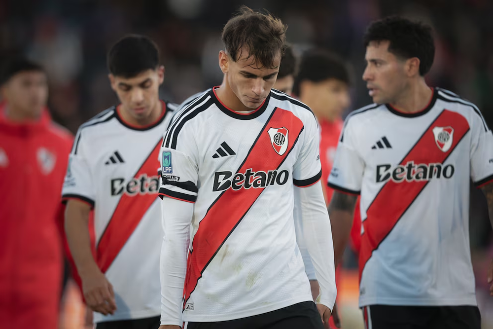 Otra vez de cabeza gacha. River perdió 1-0 ante Tigre, sumó su cuarta derrota en el Clausura y continúa sin convertir, en medio de un presente que preocupa cada vez más.