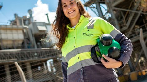 La empresa busca busca mujeres para trabajar en las áreas de Electromecánica, Mecánica, Química y Procesos de  Industria como proyecto de prácticas profesionales, con posibilidad de efectivización en puestos específicos.