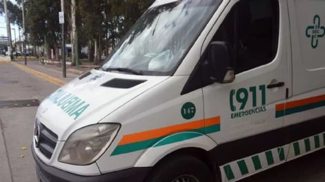 Un motociclista de 65 años murió esta madrugada en el hospital producto de las heridas que sufrió cuando fue embestido por un auto que giró en “u” en MaipúGentileza Imagen Web