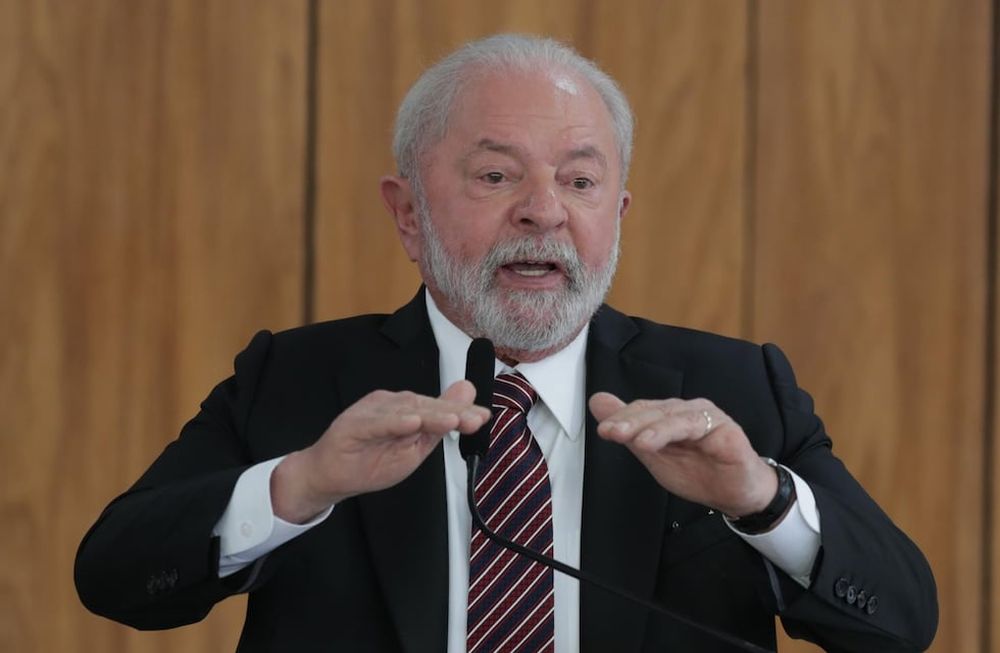 El presidente de Brasil inauguró la cumbre de presidentes de América del Sur con propuestas de integración regional y apertura de mercados asociados.